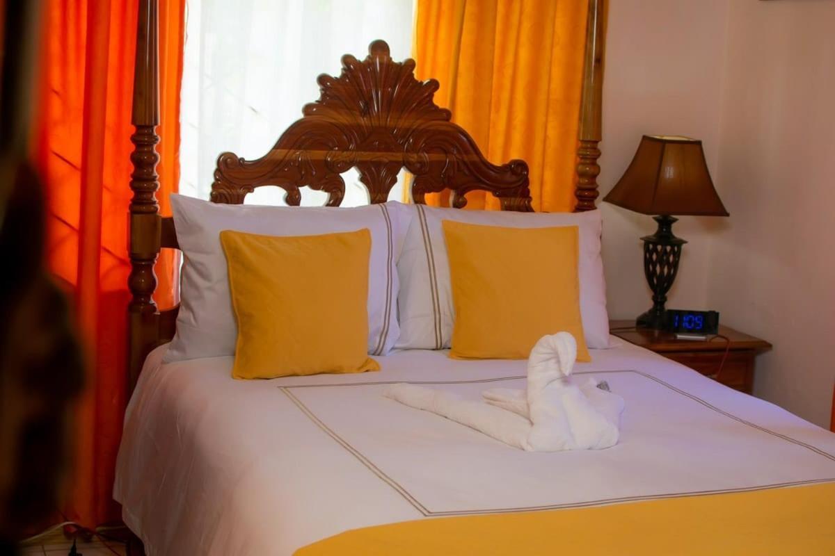 Windbreak Villa Buff Bay Экстерьер фото